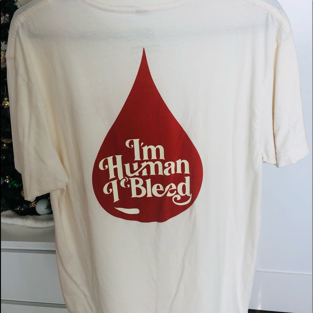 I’m human I bleed Shirt Static John size L